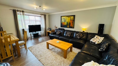 Moseley Penthouse Apt -  Dbl Bed Secured Parking   Main Photo