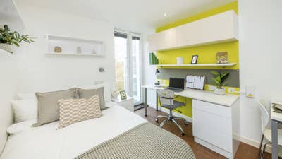 London Battersea Studio Summer Sublet Main Photo