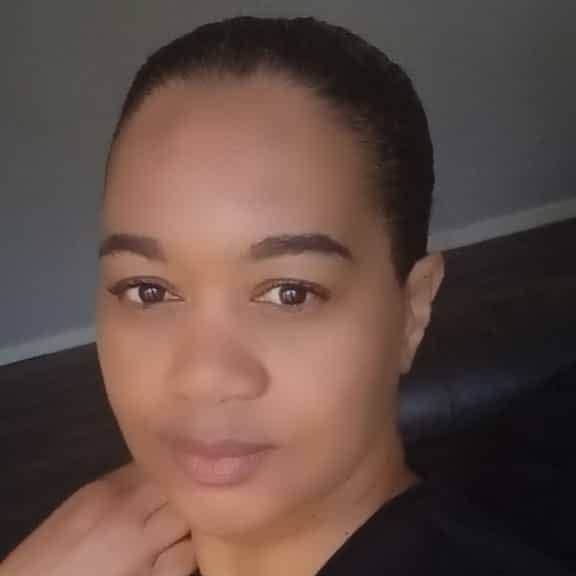 Lady needs room in kent Main Photo