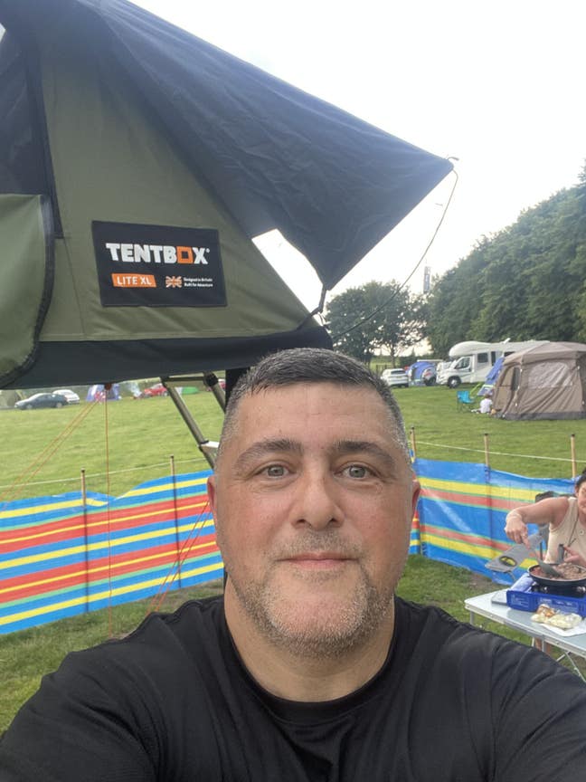 Professional Male seeks a double room Main Photo