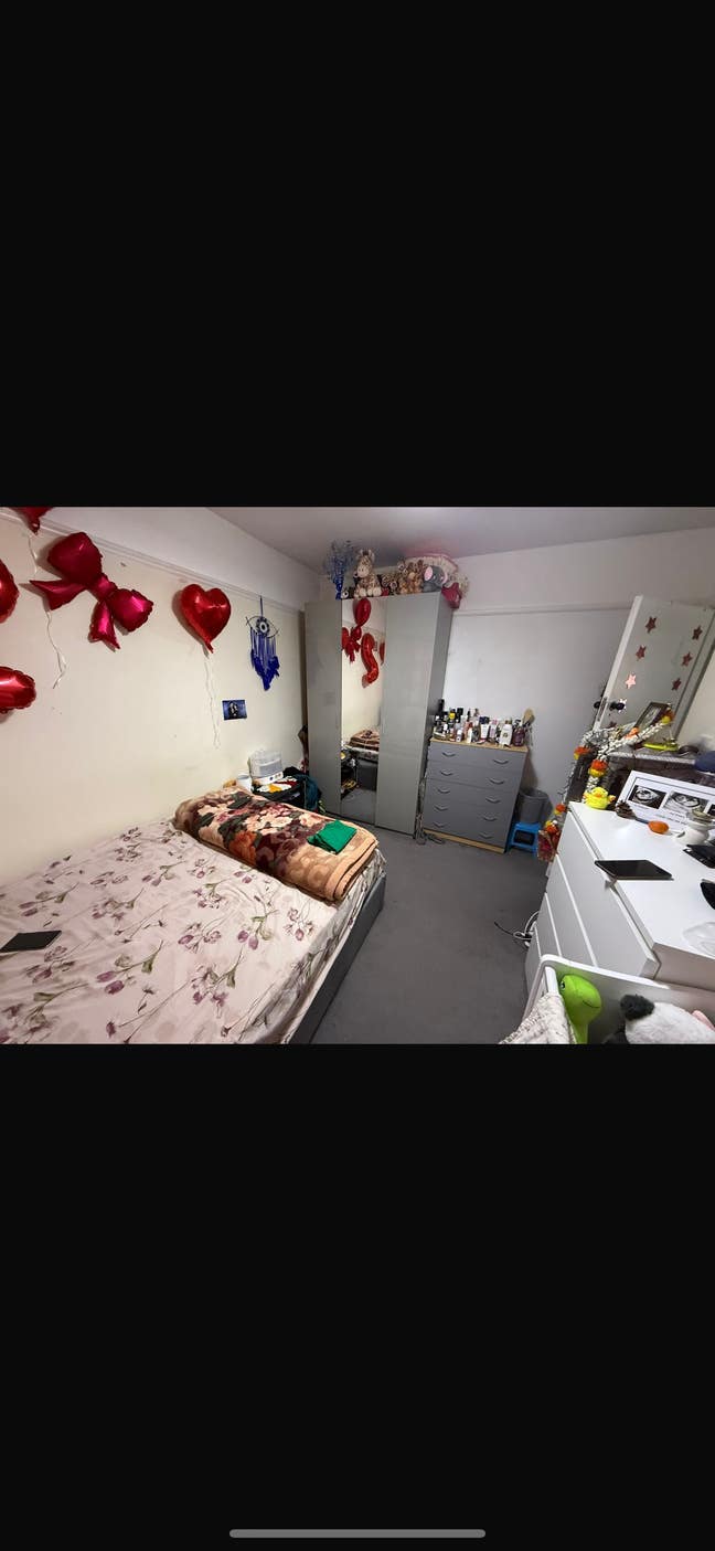 Room available for two  Main Photo