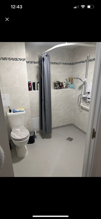 Double room, shared living room  Main Photo