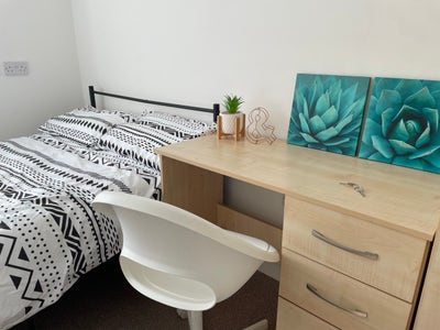 Ensuite double room; UoWarwick; professionl&studnt Main Photo