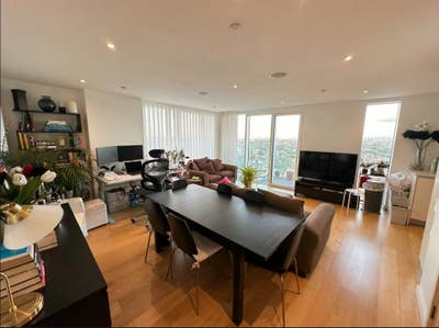 Double Room in Stunning View modern apartment Main Photo