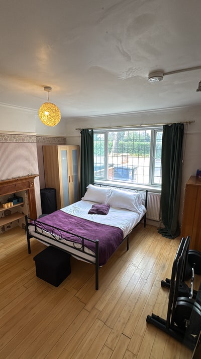 Spacious Double Room Available Now – Great Value  Main Photo