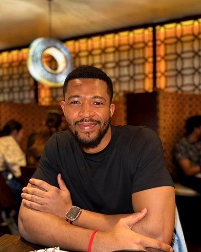 Looking for a Spare room around M13 Main Photo