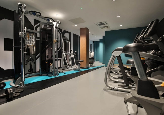 IQ Hammersmith Studio-400pw, furnished Main Photo