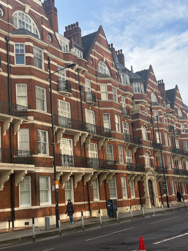 Newly refurbished Mansions Apartment - Hammers Main Photo