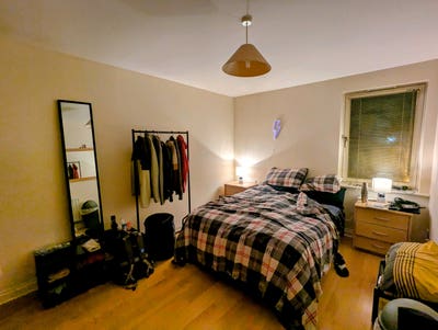 Room for short-term let in Finnieston Main Photo