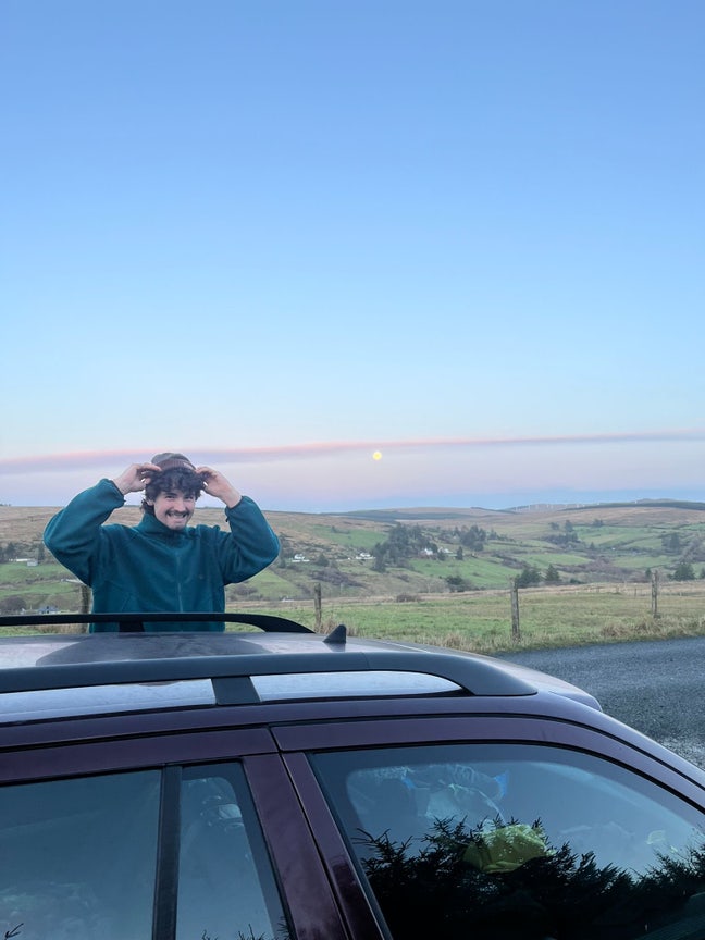 Looking for someone to join us to rent as a group Main Photo