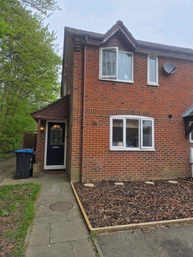 1 Double Room to Rent - Looking for a Housemate Main Photo