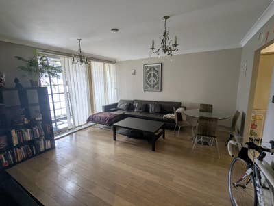 2 Bed Flat, Boardwalk Place, E14 Main Photo