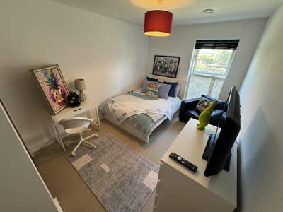 2 Rooms Available in Prime Greenwich Flat Main Photo