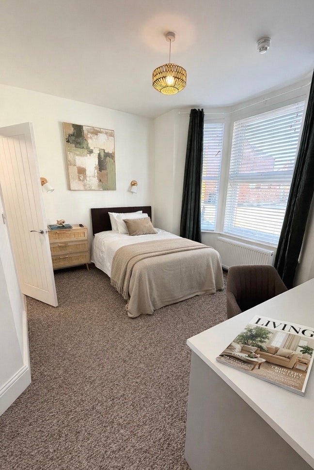 New Large double en-suite rooms Main Photo