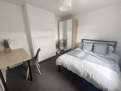 4 Double Bed House for Students or Sharers Main Photo