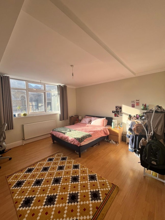 Huge Doubleroom Hackney Flat Incl. All Bills  Main Photo
