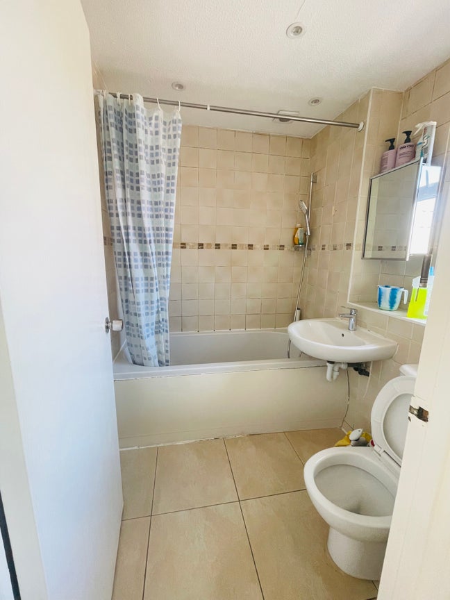 Double room for rent  Main Photo