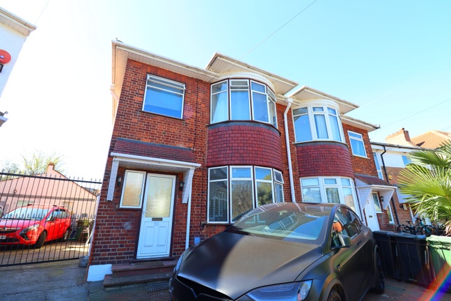 ⚡ Vibrant Streatham Living! Stunning Room ⚡ Main Photo