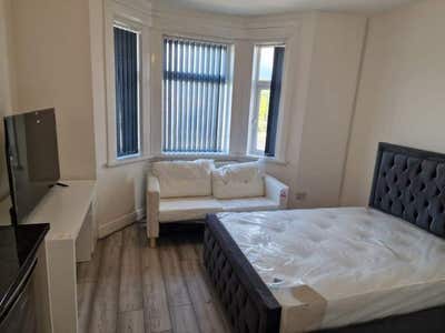 🏠Stylish Ensuite Rooms Fully Furnished|&pound;1000(UB4) Main Photo