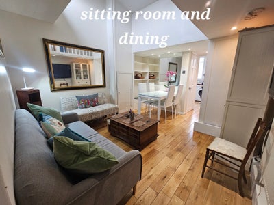 3 bedrooms in a cosy flatshare  available.  Main Photo