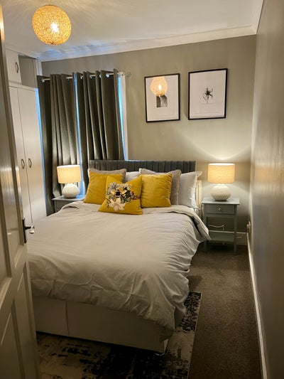 Double Room in House Main Photo