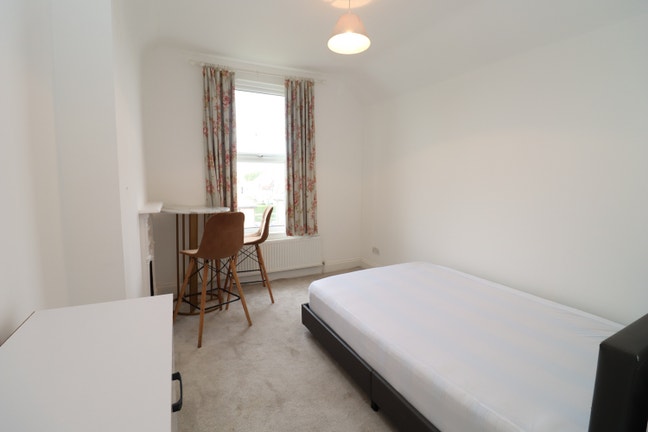 ⚡ Minutes to Baker Street! Modern Room in NW2 ⚡ Main Photo