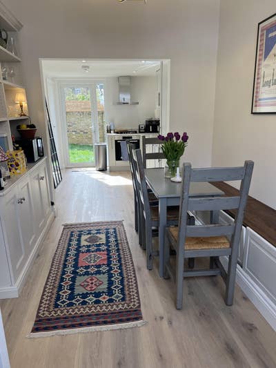 Beautiful Ensuite Room in Newly Renovated House Main Photo