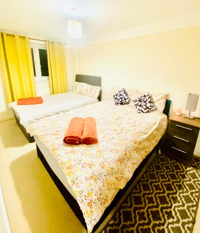 1-Bedroom converted to 2-Bedroom SE1 London Bridg  Main Photo