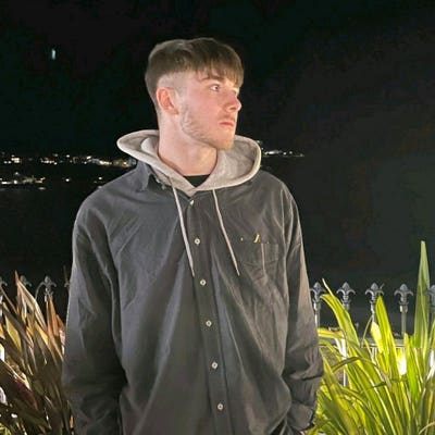 25 year old Male seeks a single or double room Main Photo