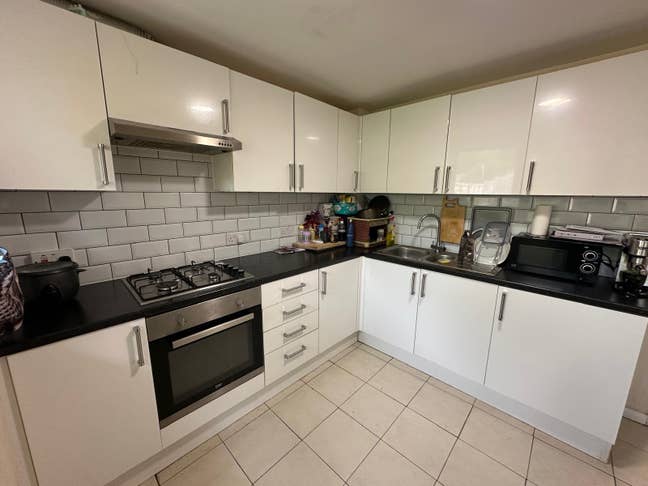 Large double room  Main Photo