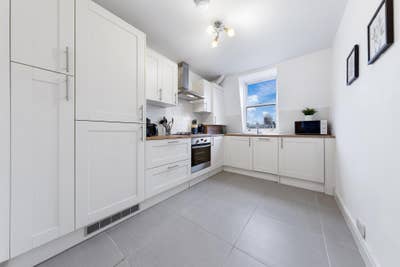 2 bedroom flat Main Photo