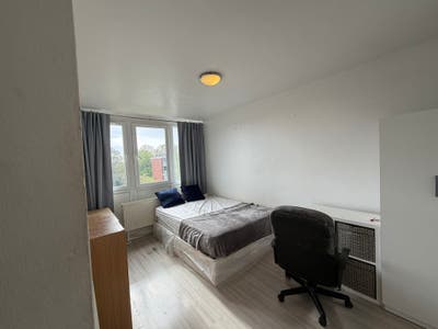 Two double rooms in Roehampton zone 2 (95) Main Photo