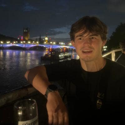 Looking for room in or near Cambridge Main Photo