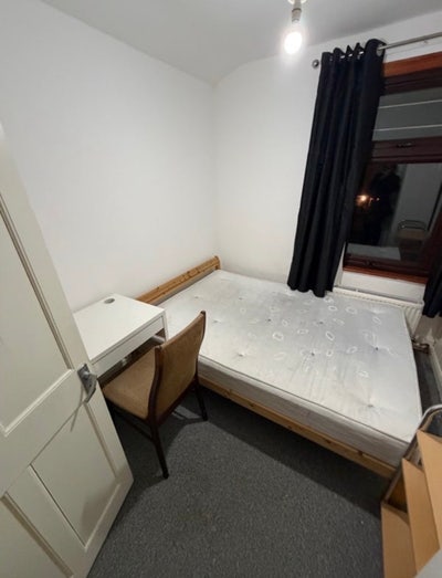 Room rent in Barking Main Photo