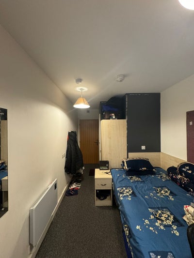 1 Bed 1 Bath ensuite Main Photo