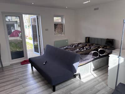 Studio & Double Room Available  Main Photo