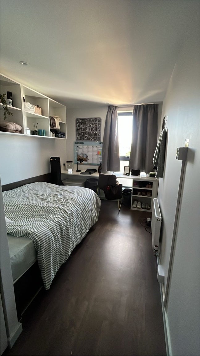 Private Ensuite Room (No Flatmates) | UCL Students Main Photo