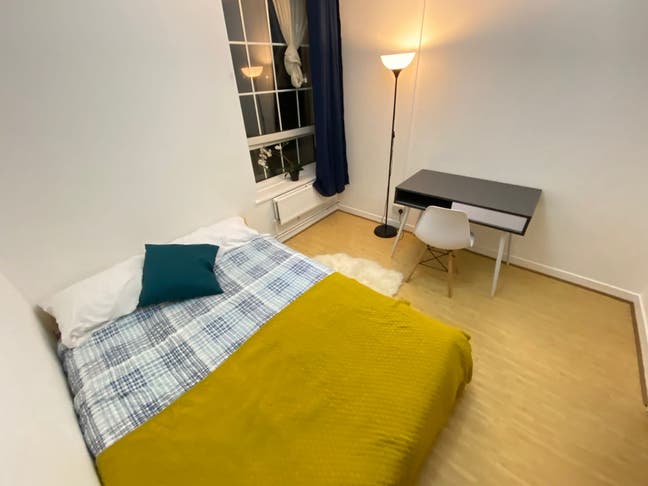 Cozy Room  • Bills Included •Poplar •Canary Wharf Main Photo