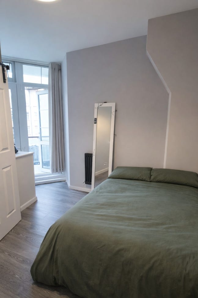 ⭐Zone 1 •  Bills Included •Aldgate East  Main Photo