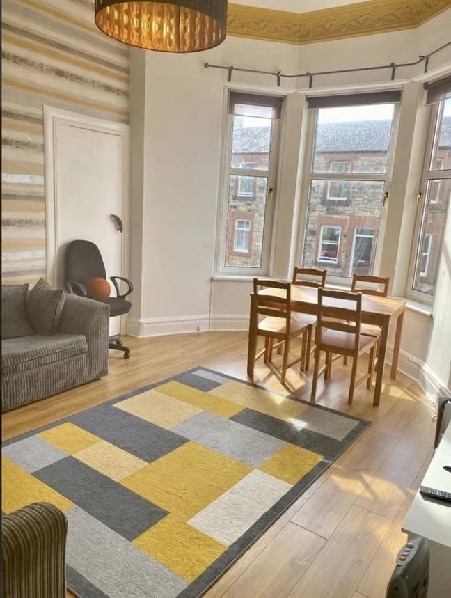 Spacious 3 Bedroom flat  Main Photo