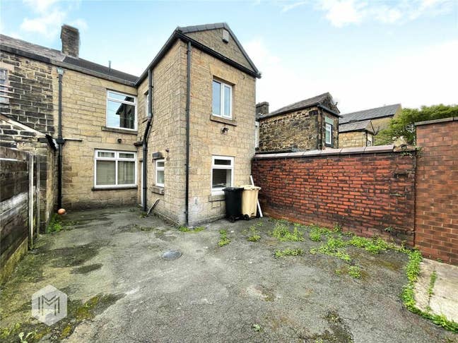 Double Room Available  Main Photo