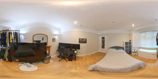 Bright Double Room with Garden Access | Quiet, Wel Main Photo