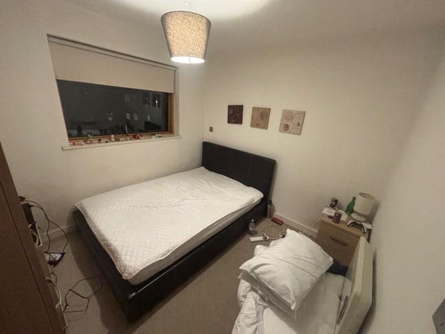 Need a flatmate ASAP!!  Main Photo