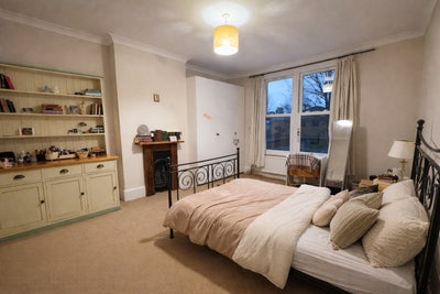 Huge dbl rm in Sw16 flat very close to station Main Photo