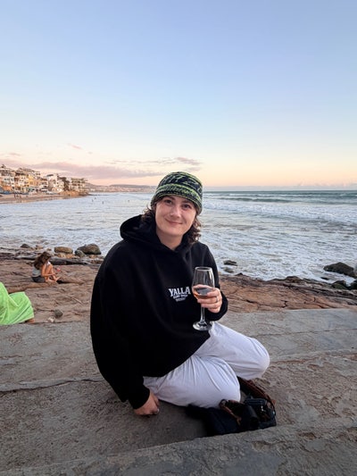 Friendly 27 y/o  looking for a flat or house share Main Photo