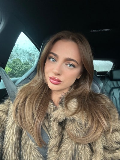 27 year old Female seeks a double en- suite  room Main Photo