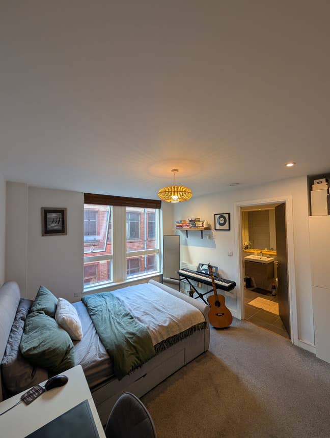 Large en- suite bedroom available in Ancoats Main Photo