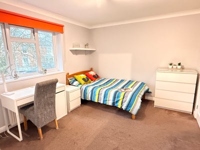 ⭐ Bright Double - &pound;700 ⭐ Large Double ensuite &pound;935 Main Photo