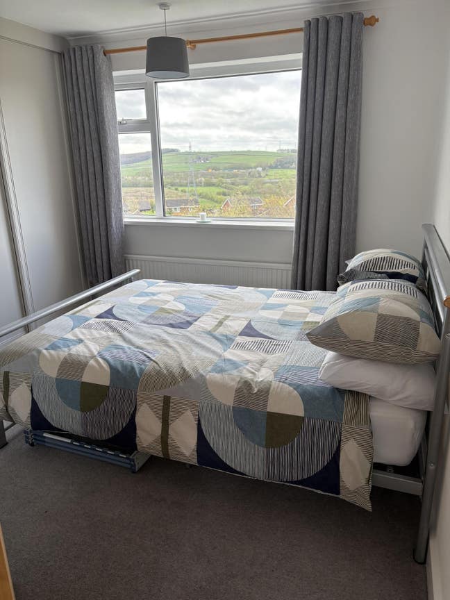 Quiet Neighbourhood Rotherham - Commuter Belt Main Photo