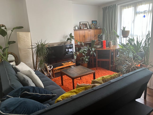 Perfect location  Main Photo